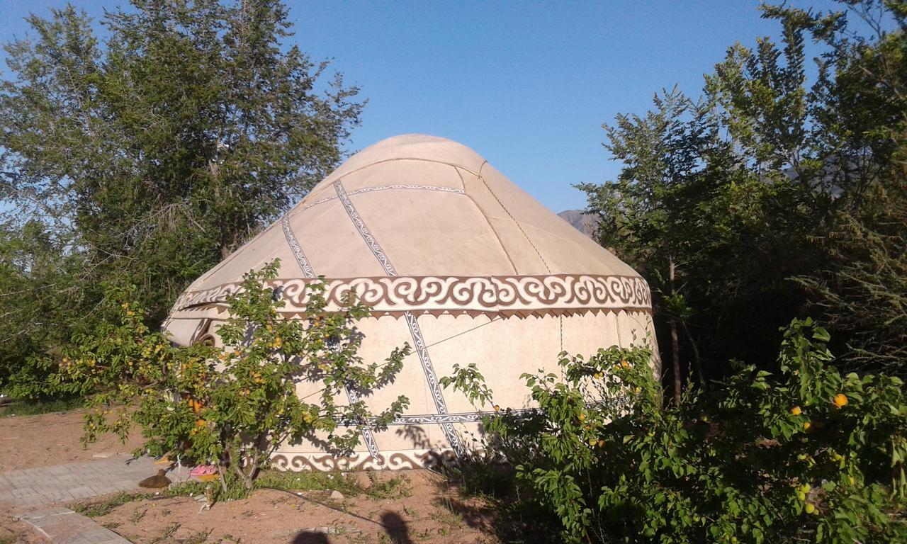 Trekking Center Hotel Bokonbayevo Kültér fotó